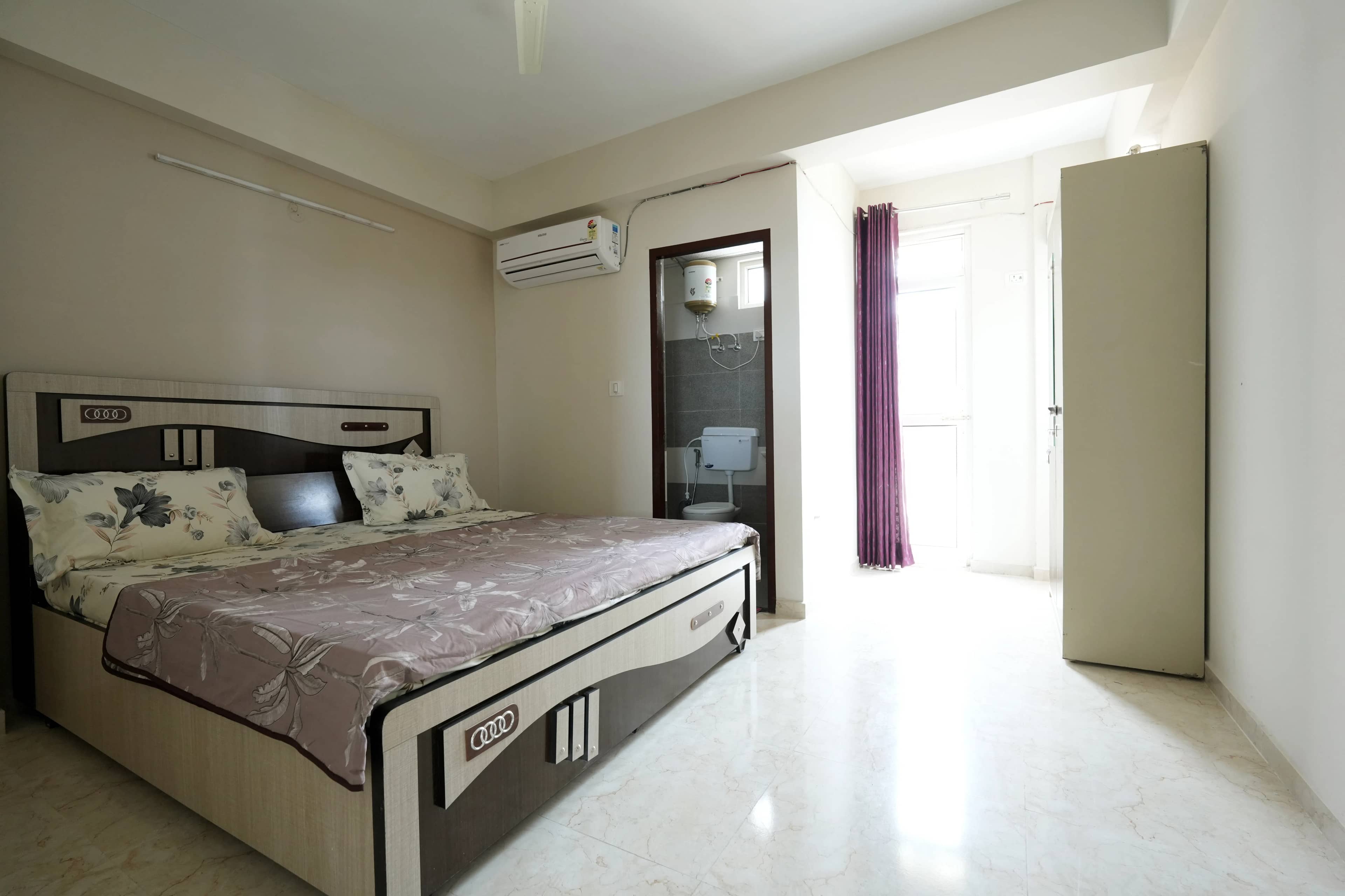 Apartment 813 — photo 6 of 13
